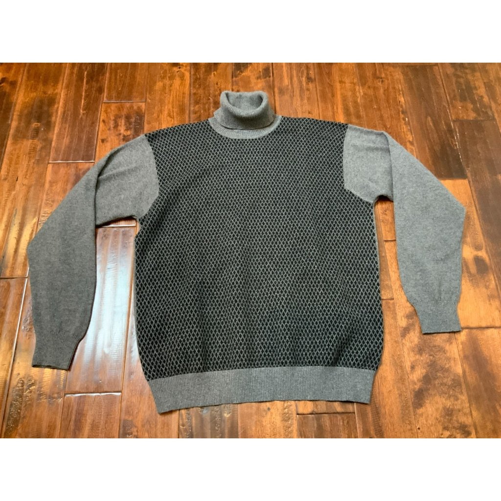 Ermenegildo Zegna Men's Cashmere Gray Turtleneck Black Diamond Pattern, Size 56